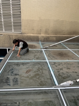 台元科技採光罩矽利康換新